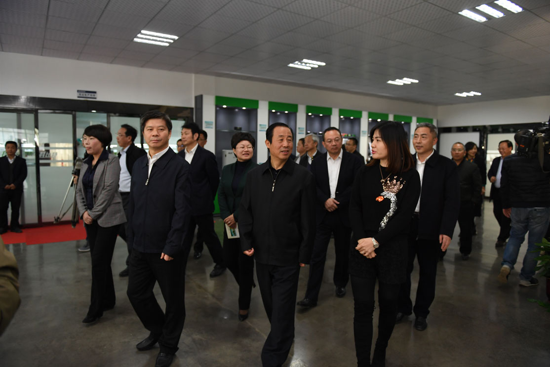 湖南省委副书记、省长许达哲调研完美(中国)官方在线登录